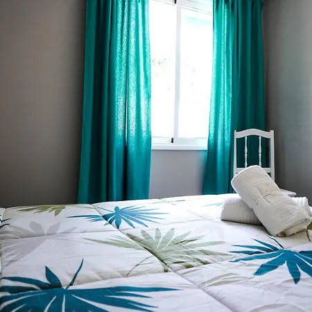 La Casita Del Sur, Abades